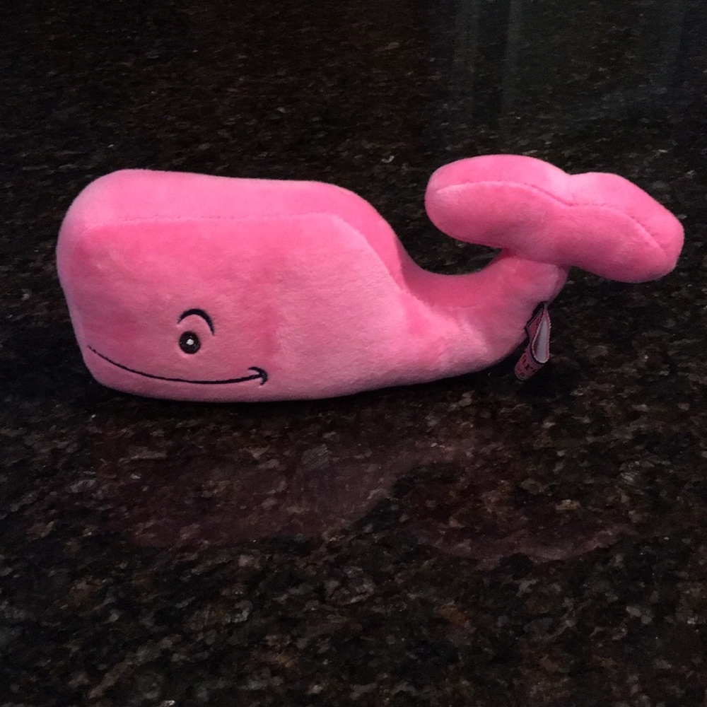 Plush Vineyard Vines whale